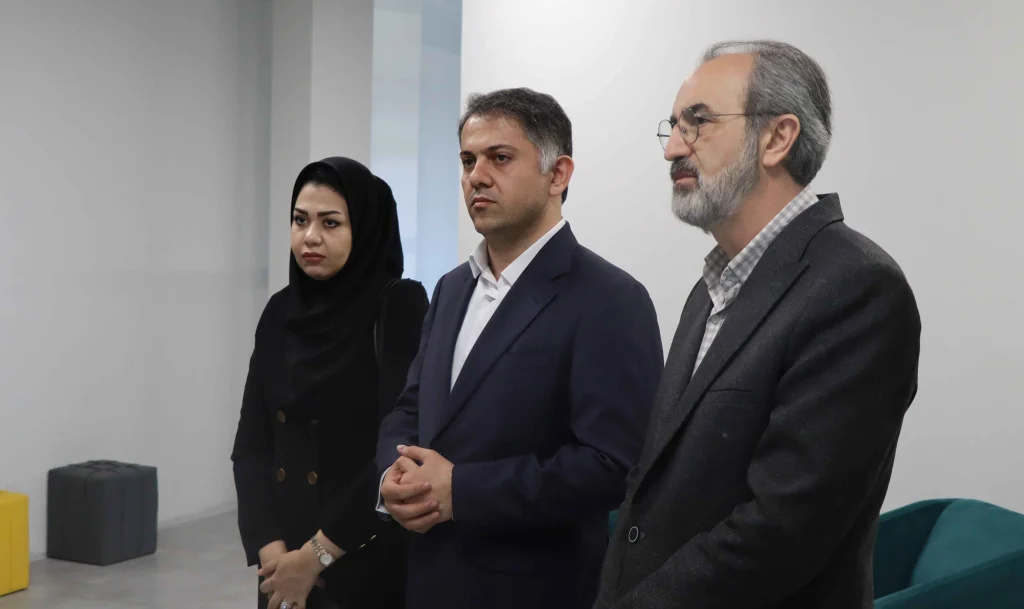 بازدید رئیس مجتمع تولیدی تحقیقاتی انستیتو پاستور از صندوق البرز و شرکت ویسنا فارما