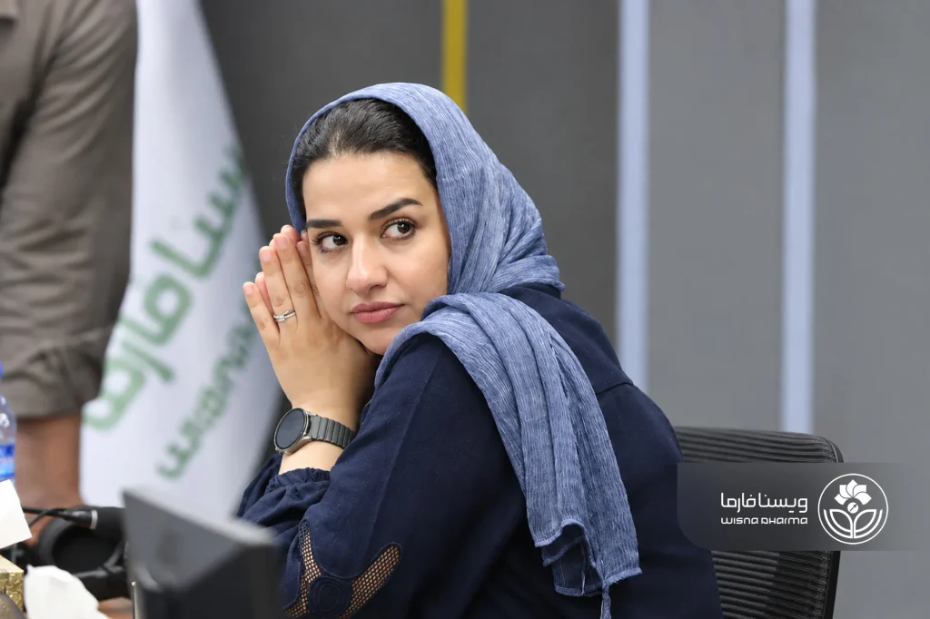 خانم افشاری